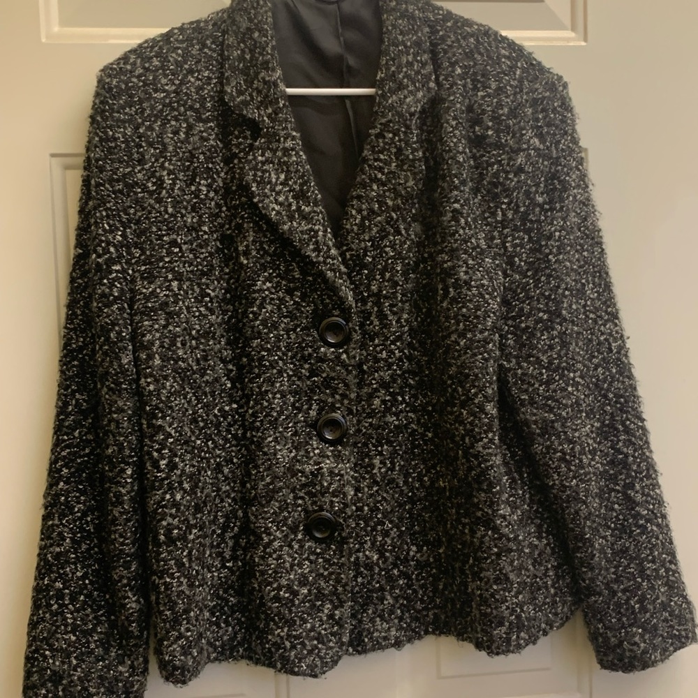 Classic Black Textured Bouclé Women's Jacket